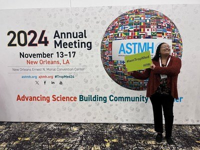 Congratulations to Ms. Lorenna Garcia-Bochas on presenting her research as an informative poster