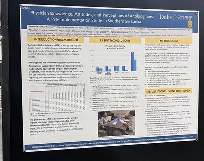 Congratulations to Ms. Lorenna Garcia-Bochas on presenting her research as an informative poster image 1