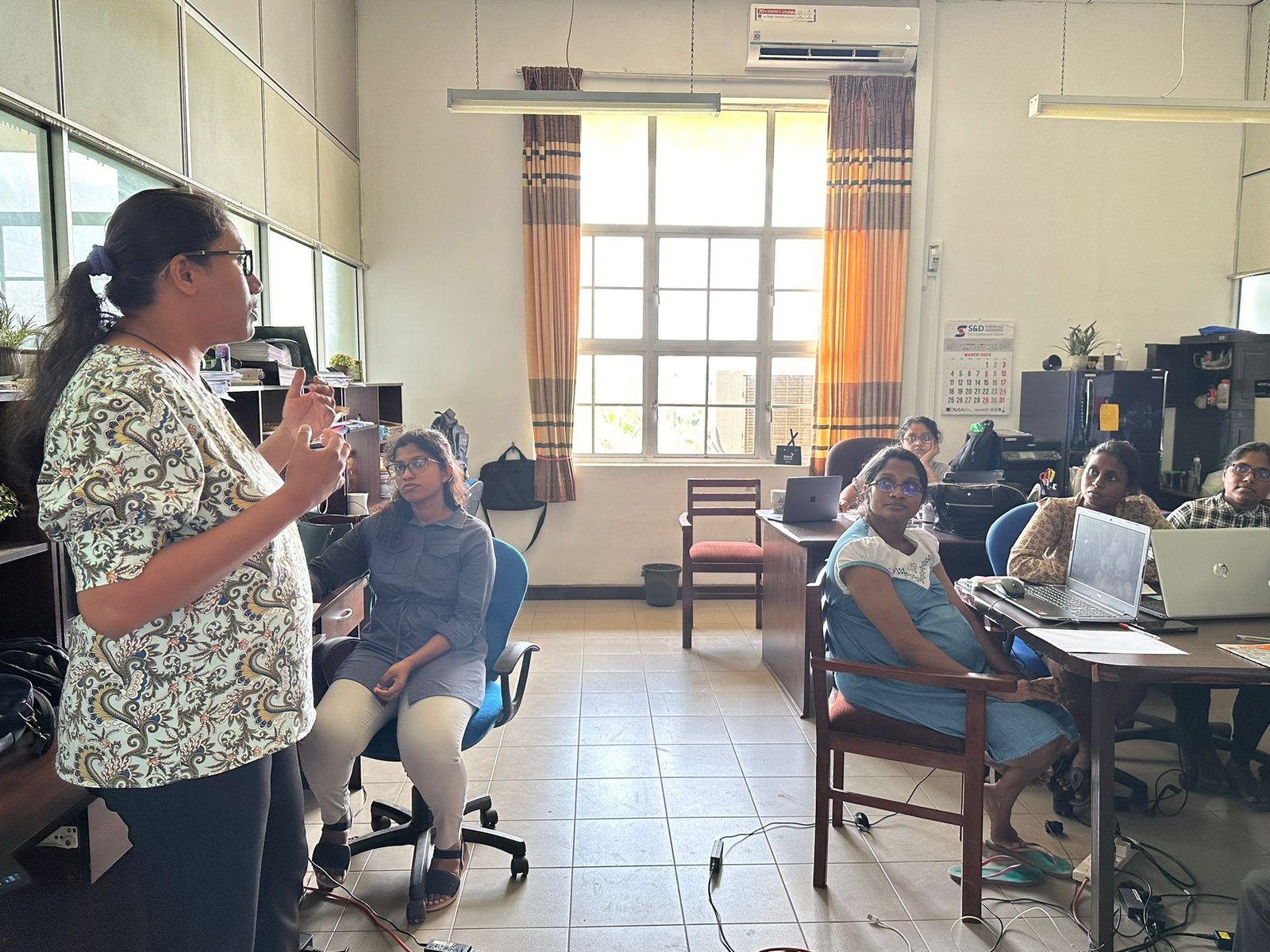 How to use R statistical software in analyzing biological data